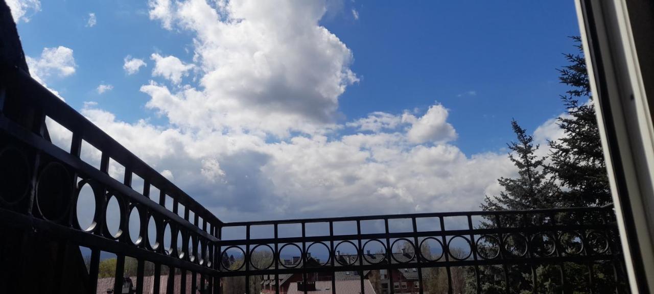 Skyview Apartment Mountain Views Jelenia Gora Exterior photo